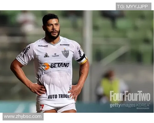 巴西足球明星绿巨人背后的传奇故事与成就解析