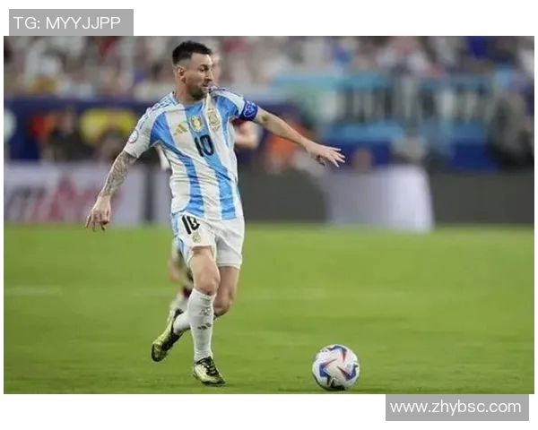 梅西足球明星衣服热销揭秘时尚与运动的完美结合 梅西足球明星衣服热销揭秘时尚与运动的完美结合