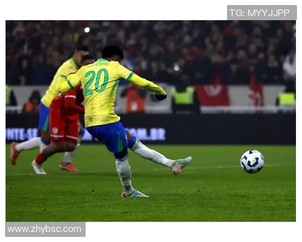 突尼斯裔足球明星的辉煌历程与对世界足球的影响 突尼斯裔足球明星的辉煌历程与对世界足球的影响