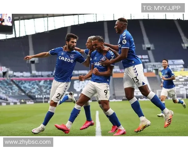 英超赛季新星崛起足球明星名单全解析与前景展望